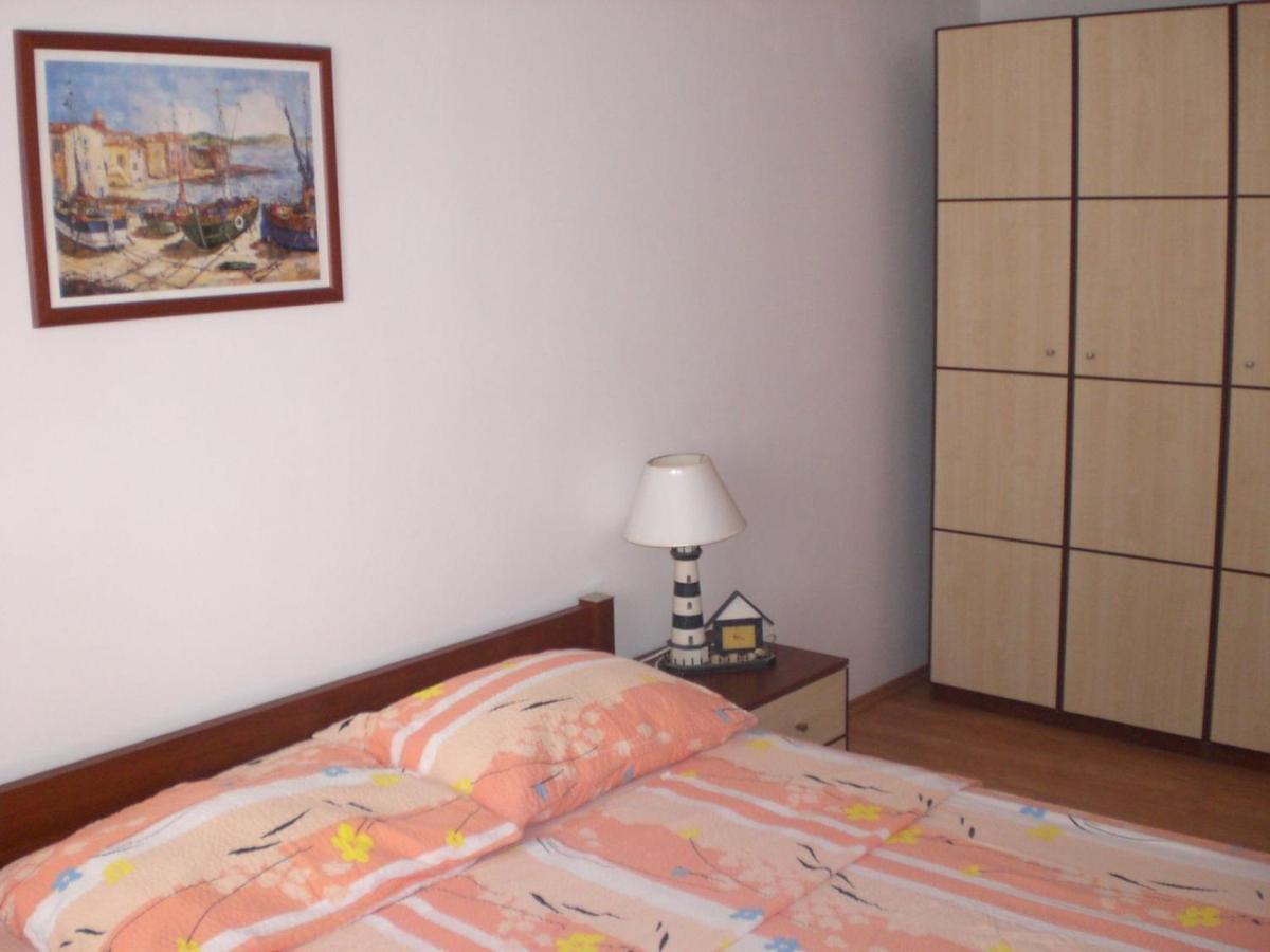 Apartmani Vesna Vir Exterior foto